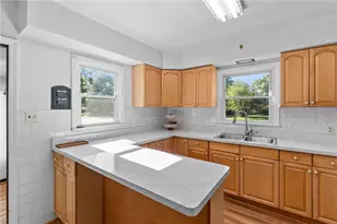 813 E Dorothy Ln, Kettering, OH 45419 - Photo 12