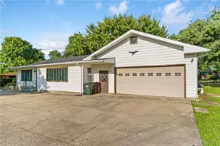 813 E Dorothy Ln, Kettering, OH 45419 - Photo 2