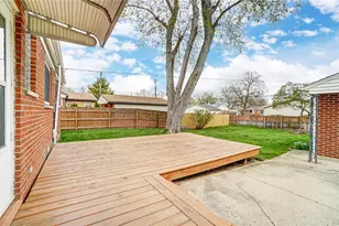 2417 Olson Dr, Kettering, OH 45420 - Photo 38