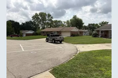 3040 Viewcrest Place, Kettering, OH 45420 - Photo 2