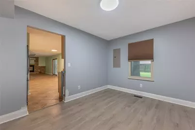 8930 Willowgate Lane, Huber Heights, OH 45424 - Photo 6