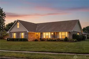 1295 Candlelite Ln, Fairborn, OH 45324 - Photo 1