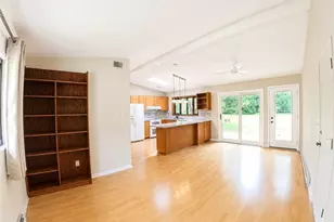 201 Oakhill Dr, Oxford, OH 45056 - Photo 6