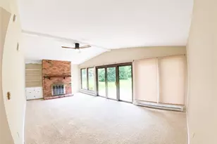 201 Oakhill Dr, Oxford, OH 45056 - Photo 2