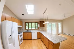 201 Oakhill Dr, Oxford, OH 45056 - Photo 4