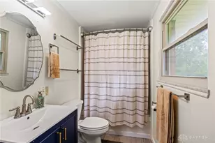 1310 Old Country Ln, Dayton, OH 45414 - Photo 20