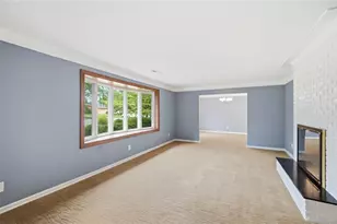 2372 Banyon Dr, Beavercreek, OH 45431 - Photo 10