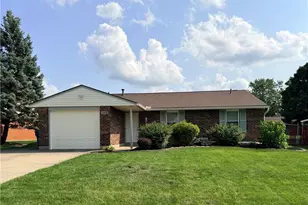 6068 Shull Rd, Huber Heights, OH 45424 - Photo 2