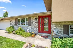 562 Hathaway Trail, Tipp City, OH 45371 - Photo 6
