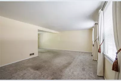 301 Topton Drive, Vandalia, OH 45377 - Photo 6