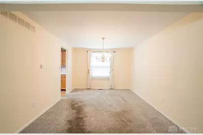301 Topton Drive, Vandalia, OH 45377 - Photo 8