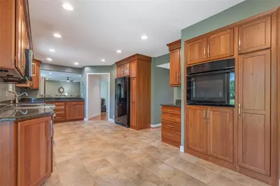 9010 S Normandy Lane, Dayton, OH 45458 - Photo 14