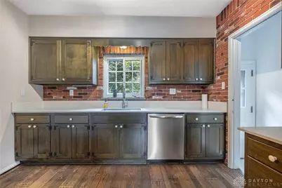 125 Napoleon Drive, Dayton, OH 45429 - Photo 8