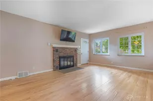 125 Napoleon Dr, Dayton, OH 45429 - Photo 2