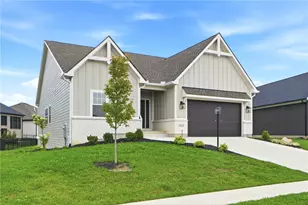9333 Rochelle Ln, Clear Creek Township, OH 45458 - Photo 4