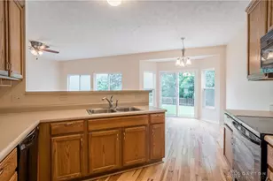 2880 Manor Ct, Troy, OH 45373 - Photo 10