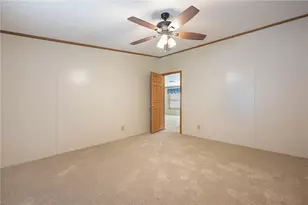 11054 Oakwood Village Blvd, Miamisburg, OH 45342 - Photo 22