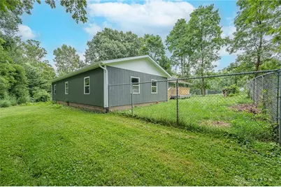 759 N Hampton Road, Bethel Twp, OH 45504 - Photo 32