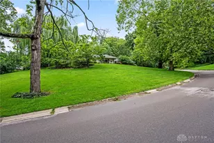 101 Thruston Blvd, Oakwood, OH 45409 - Photo 18