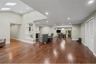 101 Thruston Boulevard, Oakwood, OH 45409 - Photo 2