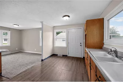 5279 Ferngrove Drive, Dayton, OH 45432 - Photo 8