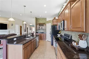 1376 Ironwood Dr, Turtlecreek Twp, OH 45036 - Photo 14