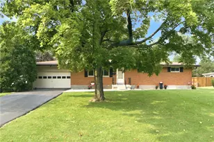 4186 Nedra Dr, Bellbrook, OH 45305 - Photo 2