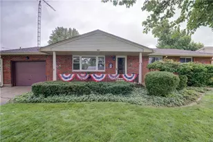 327 S Chippewa Dr, Greenville, OH 45331 - Photo 4