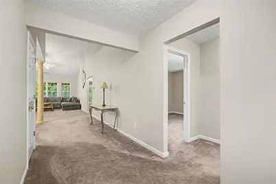 9360 Sawgrass Drive, Miamisburg, OH 45342 - Photo 4
