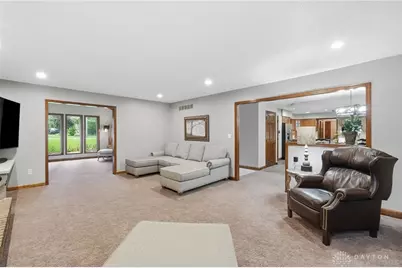7670 Whispering Oaks Trail, Tipp City, OH 45371 - Photo 12