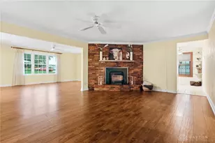 11 E Bonomo Dr, Fairborn, OH 45324 - Photo 22