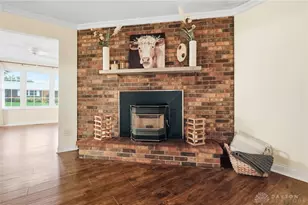11 E Bonomo Dr, Fairborn, OH 45324 - Photo 24