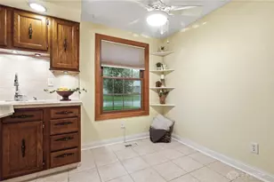 11 E Bonomo Dr, Fairborn, OH 45324 - Photo 20