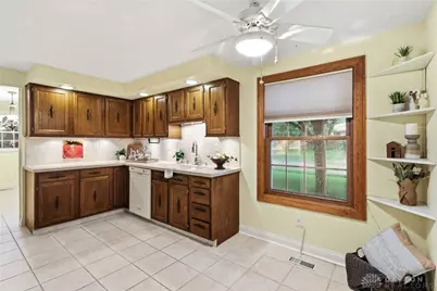 11 E Bonomo Drive, Fairborn, OH 45324 - Photo 14