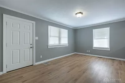 719 Cosler Drive, Dayton, OH 45403 - Photo 4