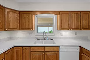 6560 Semley Ct, Dayton, OH 45415 - Photo 12