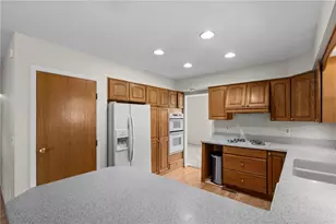 6560 Semley Ct, Dayton, OH 45415 - Photo 16