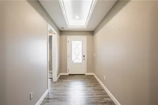 607 W Bentley Cir, Troy, OH 45373 - Photo 6