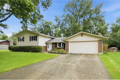 8919 Deep Forest Lane, Centerville, OH 45458 - Photo 2
