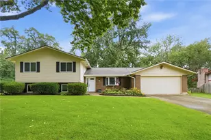 8919 Deep Forest Ln, Centerville, OH 45458 - Photo 1