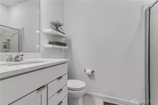 10111 Washington Gln Dr, Dayton, OH 45458 - Photo 18