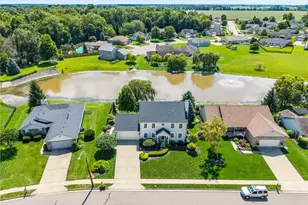 2560 Renwick Way, Troy, OH 45373 - Photo 4