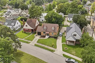 715 Broadmoor Dr, Dayton, OH 45419 - Photo 2
