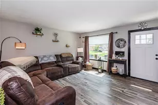 2425 Lorna Ct, Dayton, OH 45420 - Photo 6
