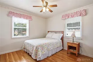 1041 Yorkshire Pl, Dayton, OH 45419 - Photo 12