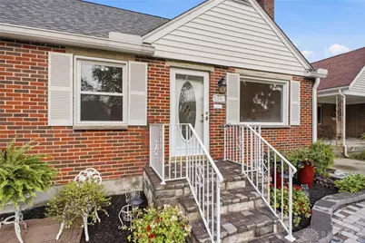 1041 Yorkshire Place, Dayton, OH 45419 - Photo 4
