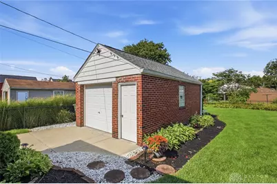 1041 Yorkshire Place, Dayton, OH 45419 - Photo 38