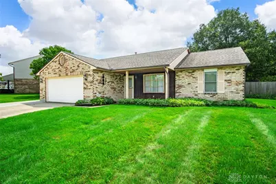 8621 Emeraldgate Drive, Huber Heights, OH 45424 - Photo 2