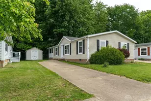 17 Bay Meadow Dr, Batavia, OH 45103 - Photo 2