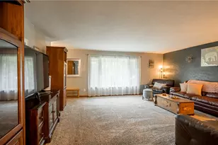 2165 Brookridge Dr, Beavercreek, OH 45431 - Photo 4